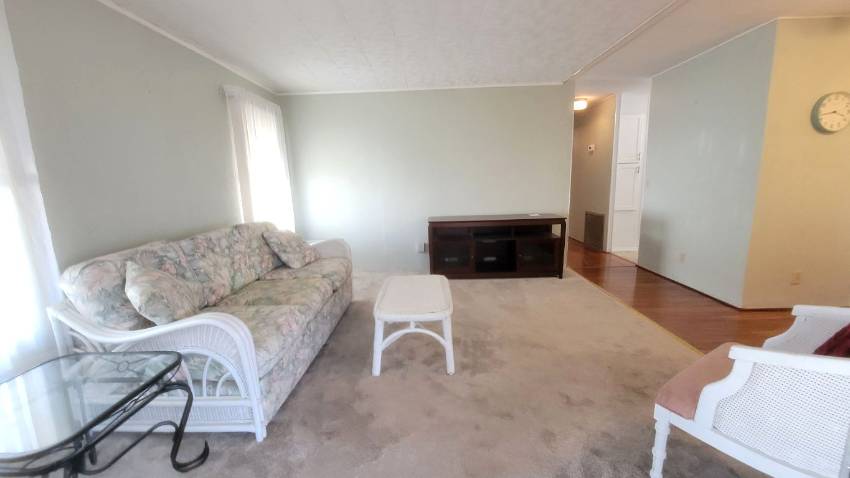 168 Juniper Drive West a Dundee, FL Mobile or Manufactured Home for Sale